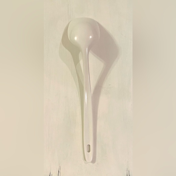 Vintage melamine spoon White Ivory 12‎ “ Inch Stir Serve Farmhouse Classic - Picture 6 of 7